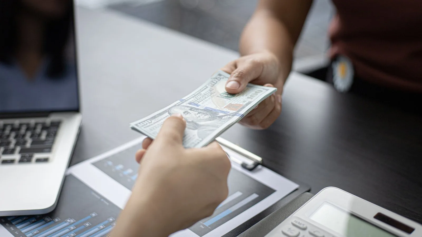 Cara Melunasi Hutang Pinjol yang Menumpuk Tanpa Bunga