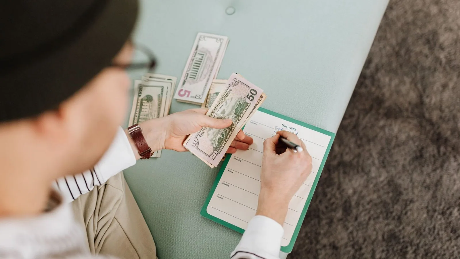 Cara Menjadi Financial Wise: 5 Langkah Sederhana Mengatur Keuangan Agar Bebas Utang