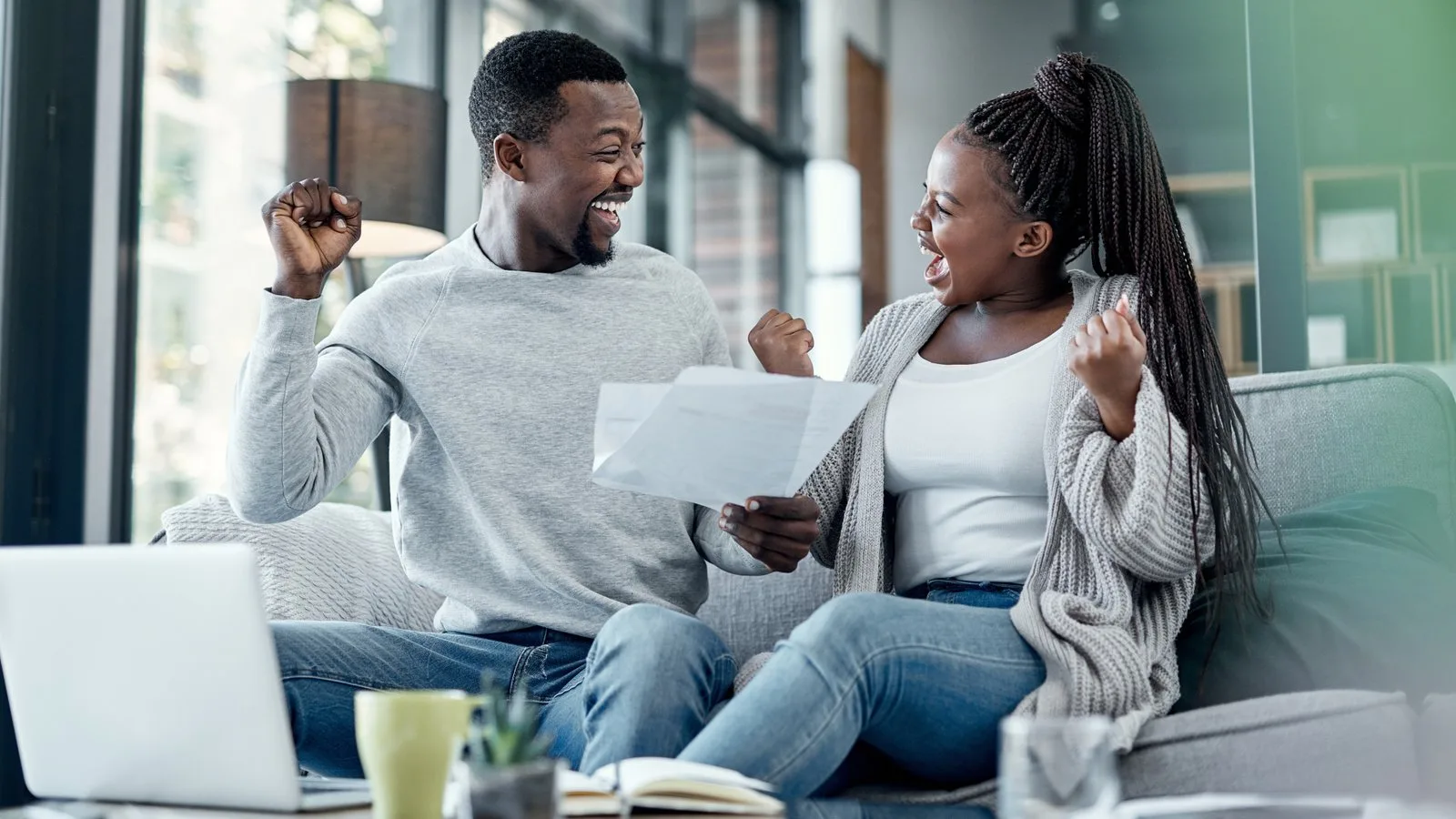 Cara Terbebas dari Pinjol dan Tips Mengatasinya