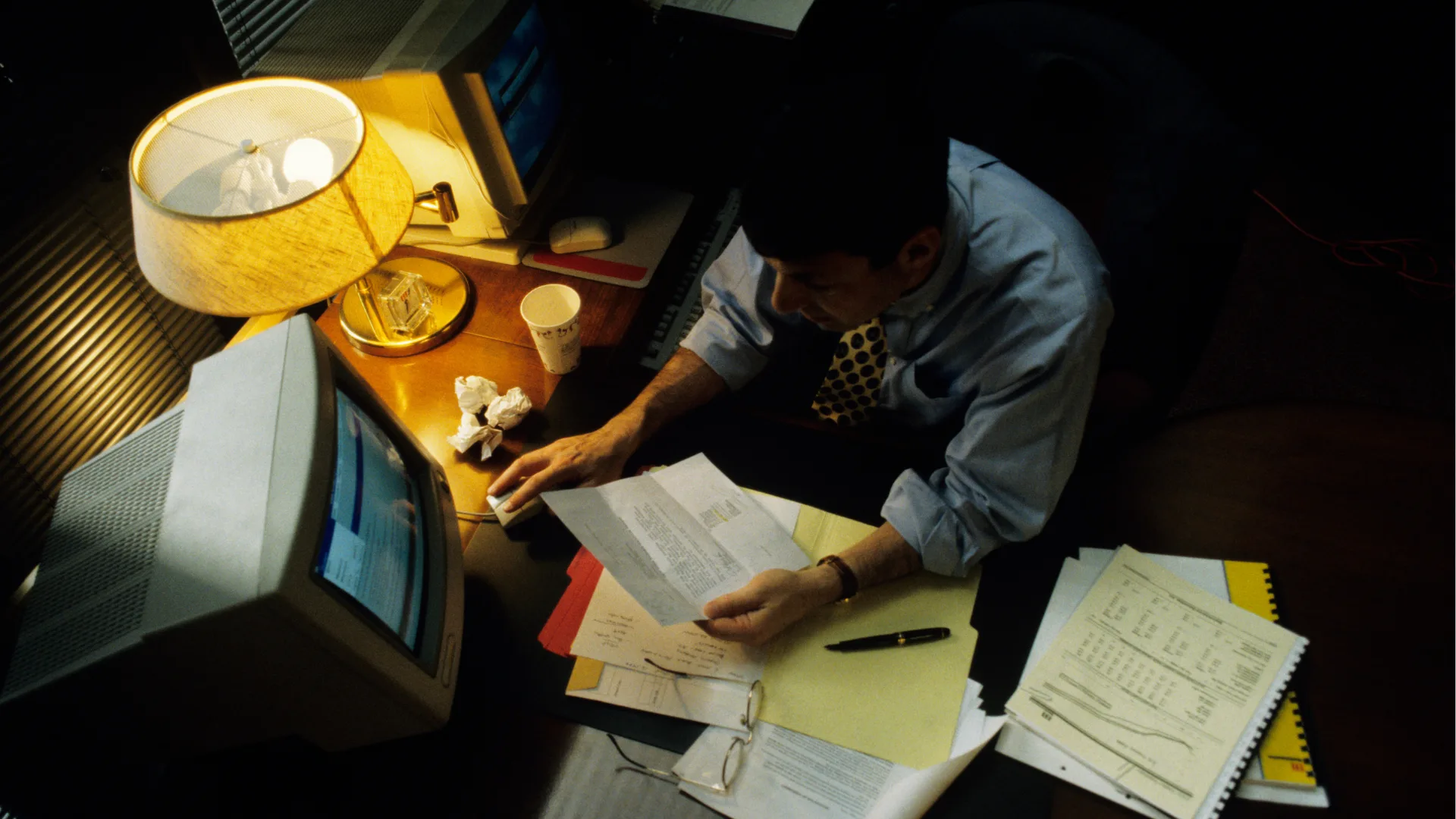 Hustle Culture dan Jebakan Finansial: Kenapa Kerja Keras Tidak Selalu Bikin Kaya?